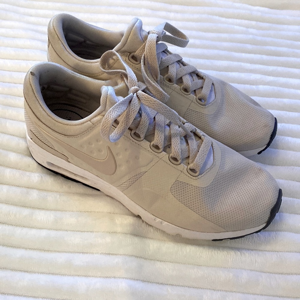Khaki/Cream Nike Air Max